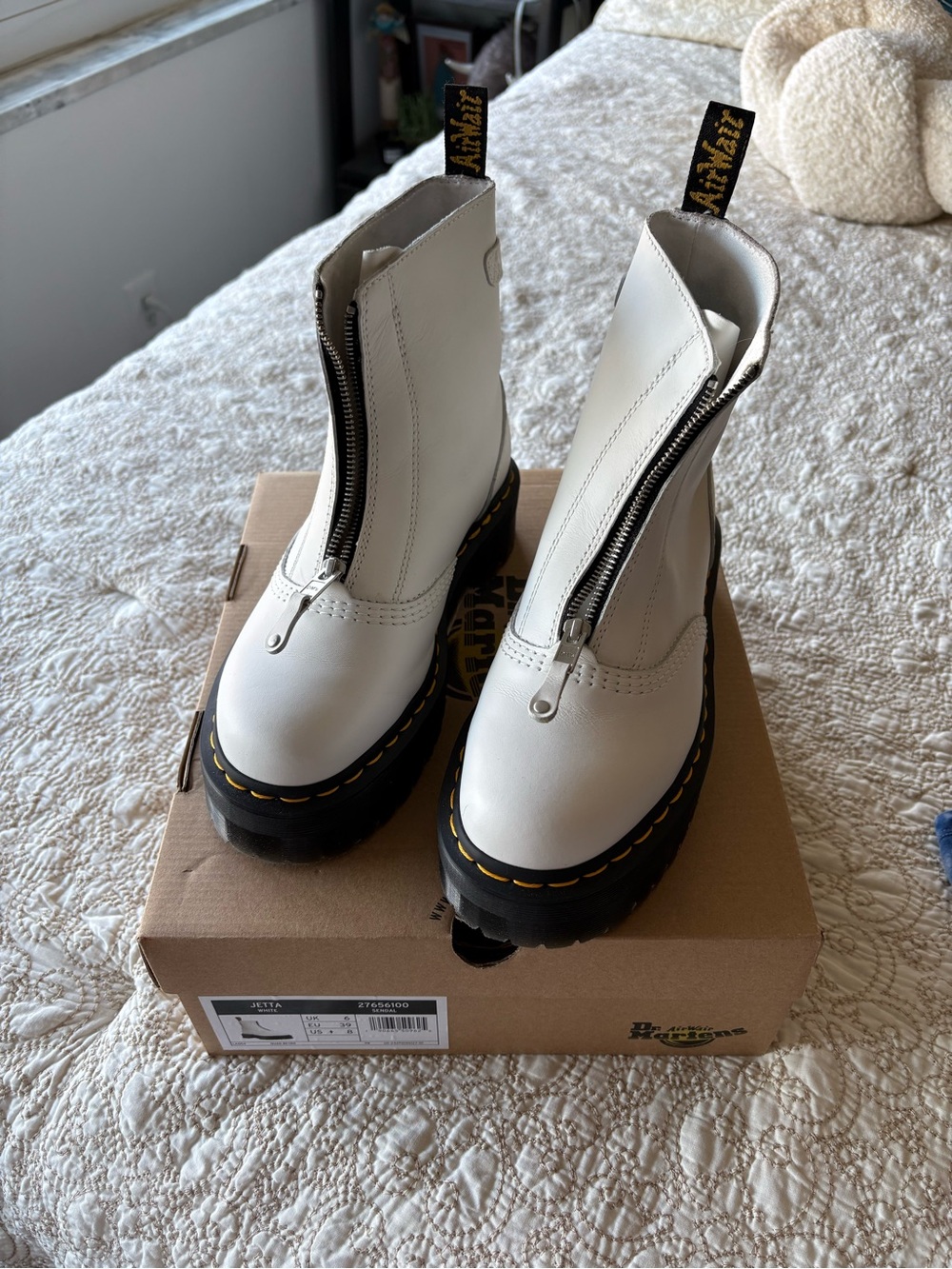 DR. MARTENS Jetta Zipped Water Repellent White Leather Platform Boots, Sz 8